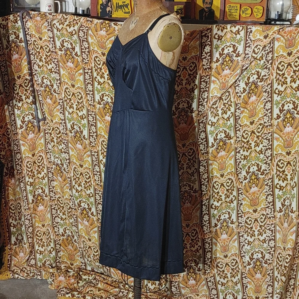 VTG Glamour Girl black Slip Dress chemise